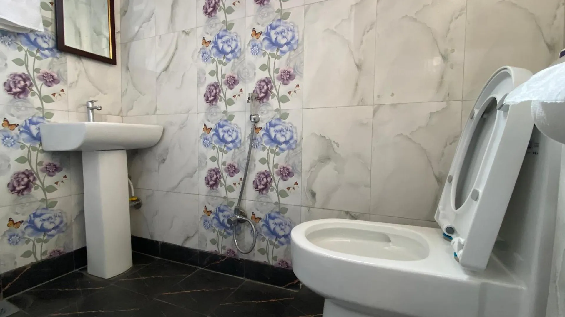 Charming Industrial Studio Apartment Kathmandu